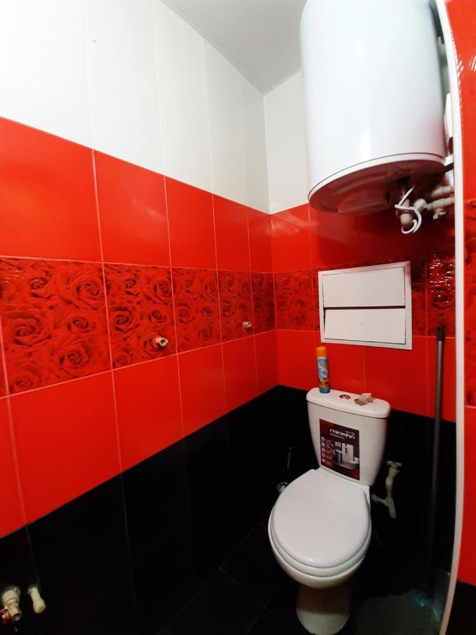 Большая 3 Комнатная Квартира Tcherkassy Extérieur photo