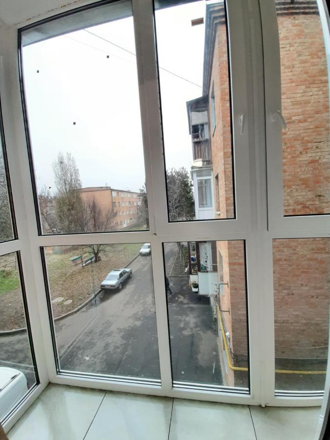 Большая 3 Комнатная Квартира Tcherkassy Extérieur photo