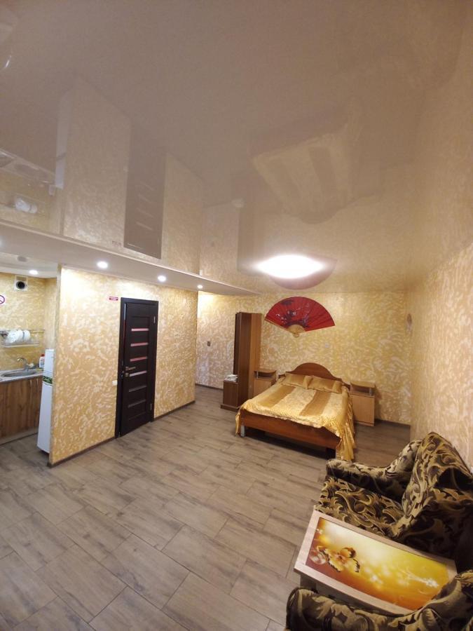 Большая 3 Комнатная Квартира Tcherkassy Extérieur photo