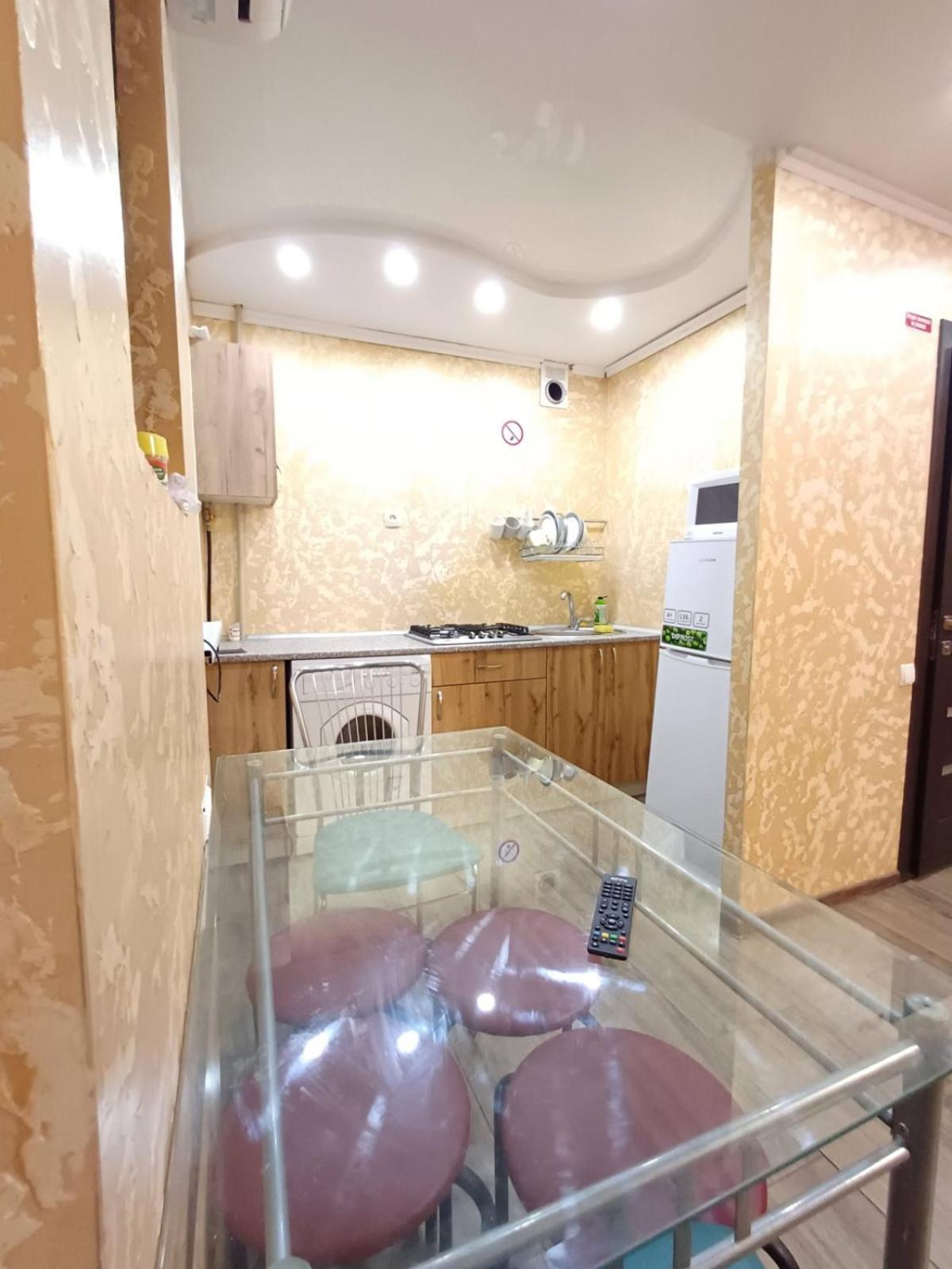 Большая 3 Комнатная Квартира Tcherkassy Extérieur photo
